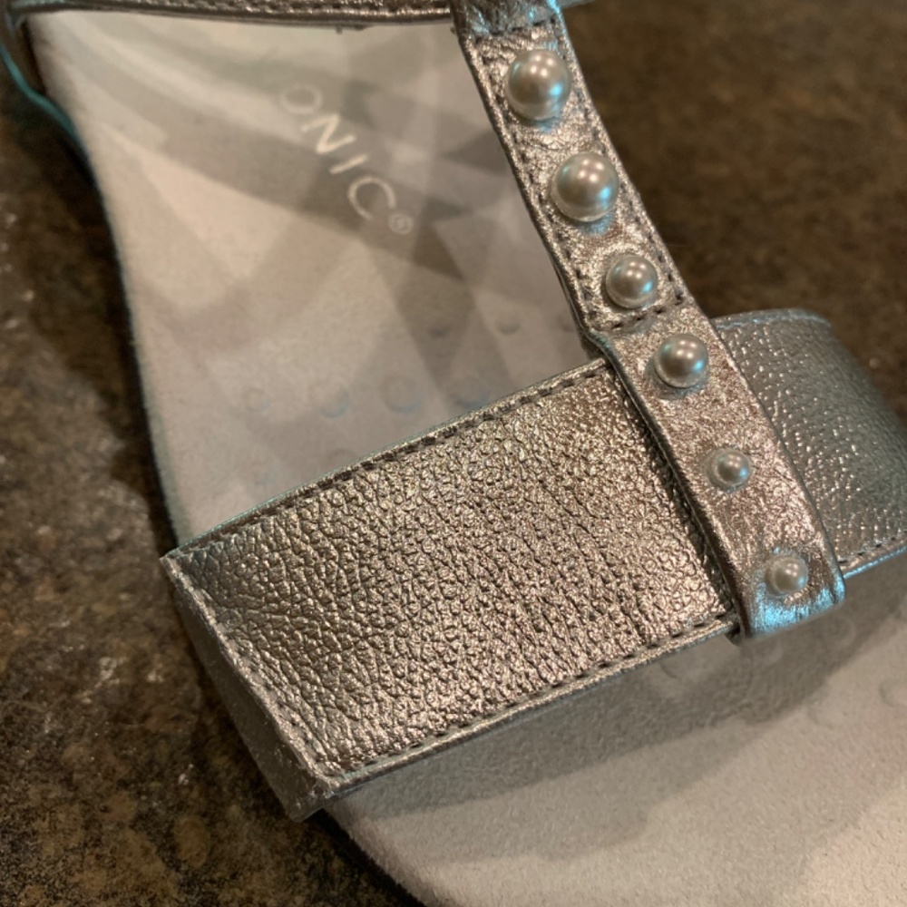 Vionic sandals - Picture 3 of 4